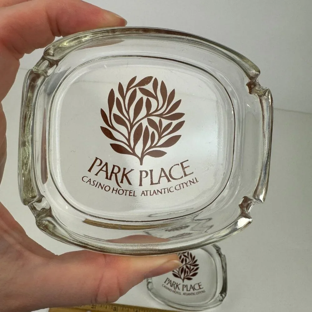 2 Vtg Park Place‎ Atlantic City NJ Casino Hotel Clear Glass Ashtray Souvenir